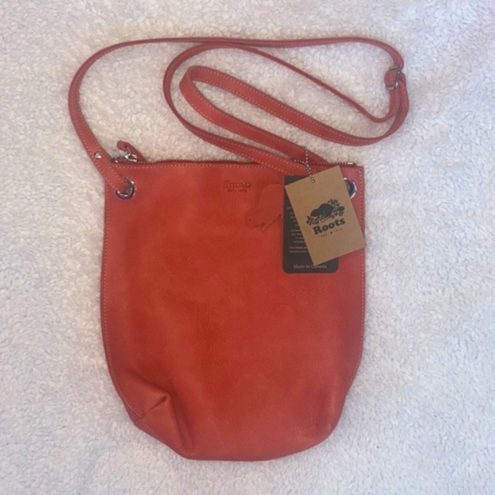 NWT Roots purse - Picture 6 of 6